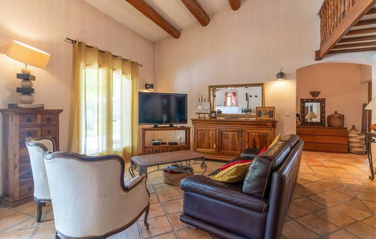 Apartamento de lujo con piscina, WiFi y aparcamiento in Venelles, Region de Aix-en-Provence
