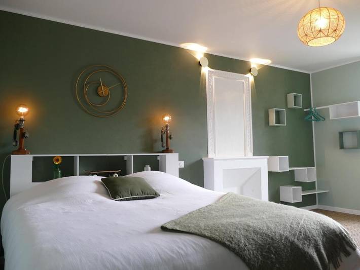 Chambre d’hôte pour 3 personnes, avec vue et jardin