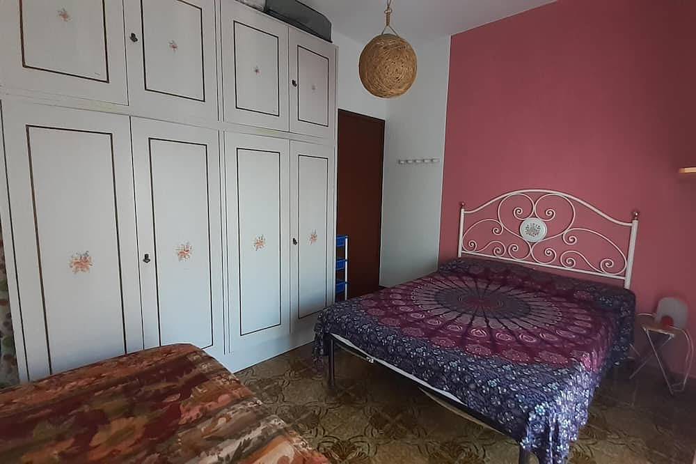 Apartamento entero, Apartamento de tres habitaciones en la costa adriática de los Abruzos, Italia in Alba Adriatica, Provincia de Teramo