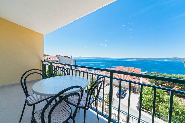 Ferienwohnung für 4 Personen, mit Balkon/Terrasse in Brela