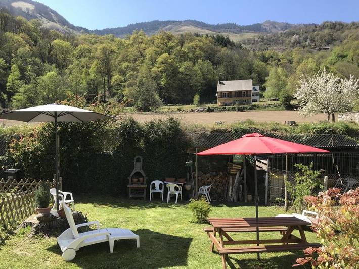 Location de vacances pour 4 personnes, avec jardin à Borce - 3