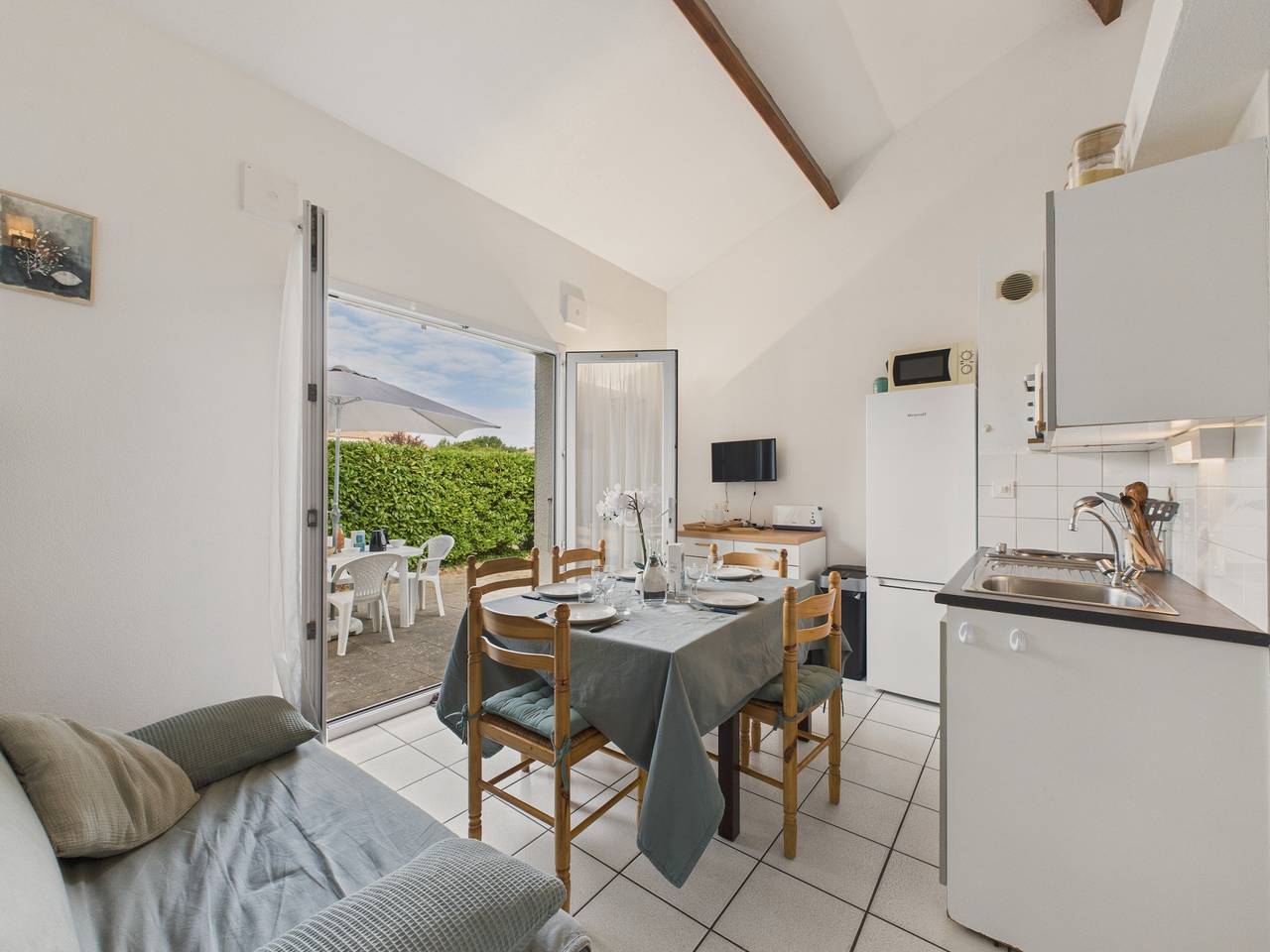 Piscine commune, terrasse, maison pour 5 in Saint-Vincent-sur-Jard, Vendée