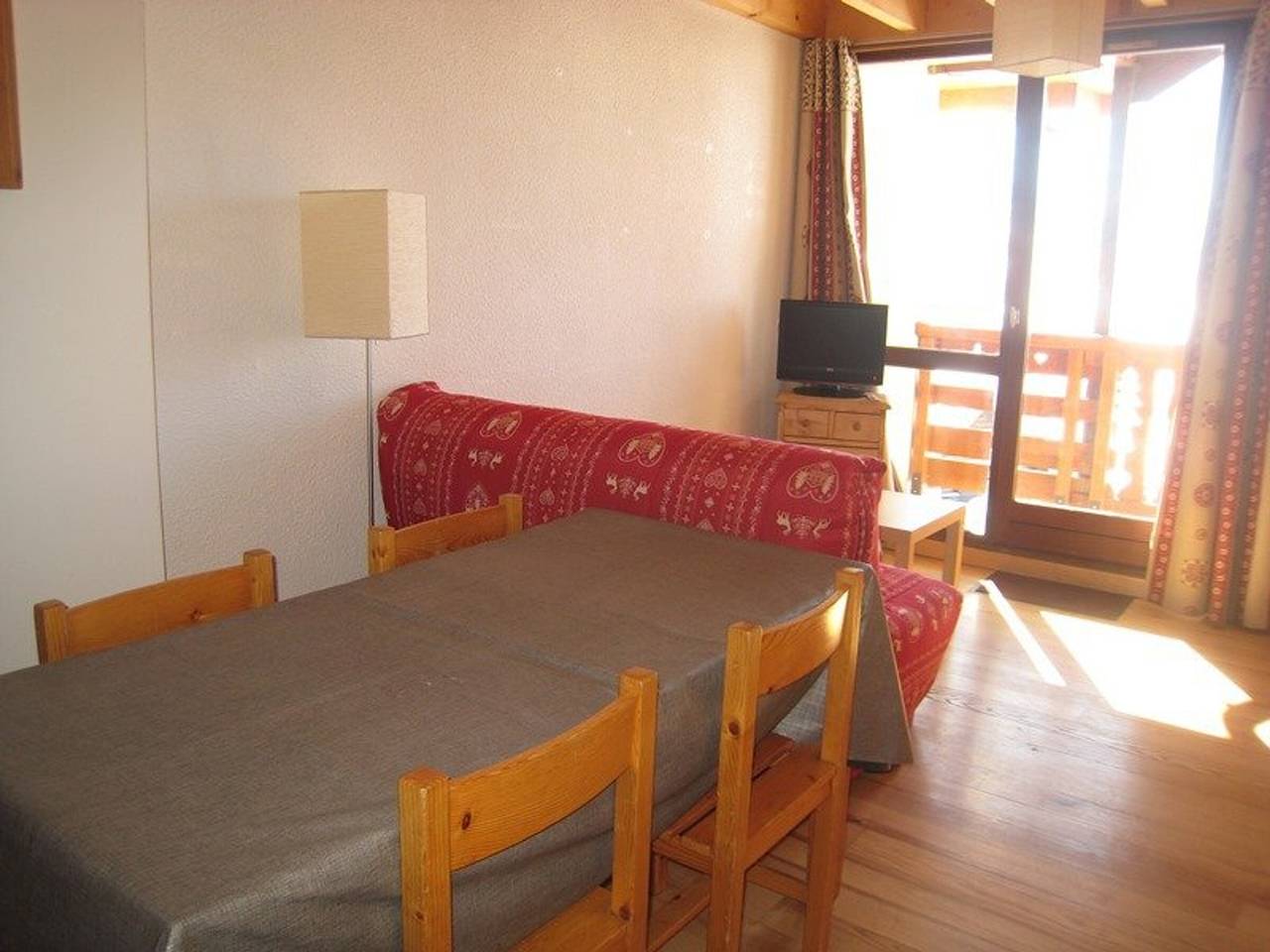 Appartement entier, Appartement cosy 5 pers avec balcon sud à l’Alpe d’Huez, skis aux pieds in Huez, Parc national des Écrins