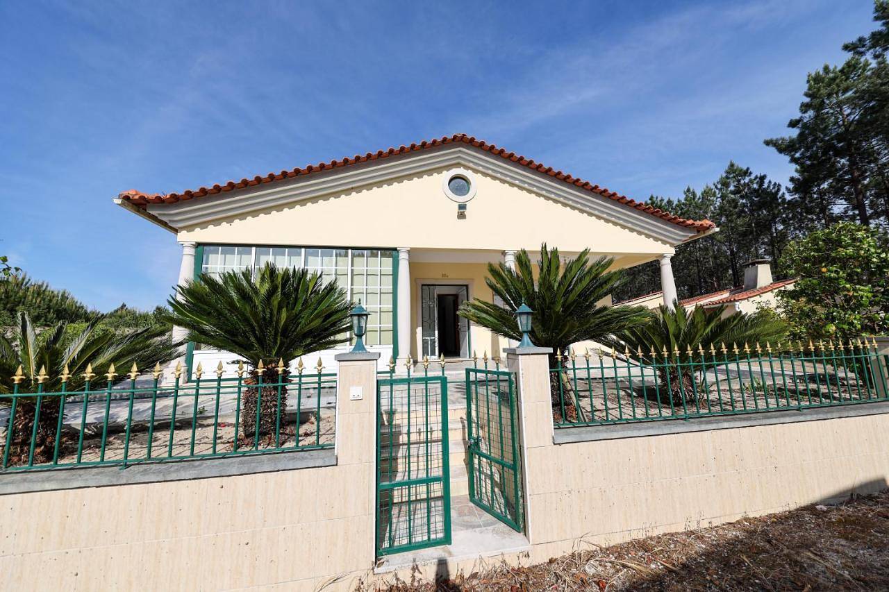 Three-Bedroom House in Nazaré, Leiria distrito