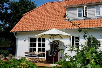 Ferienhaus für 4 Personen, mit Garten und Sauna in Dassow