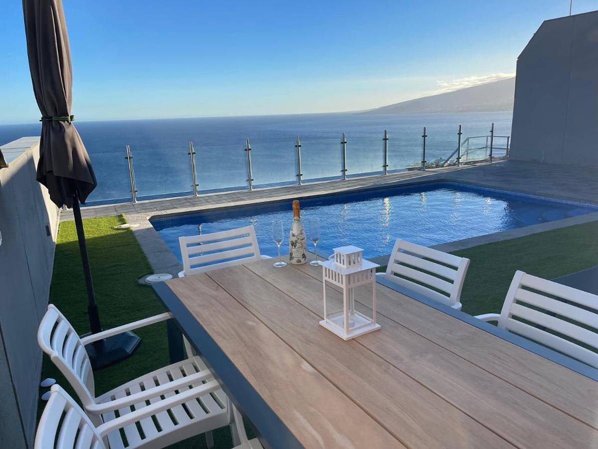 Deluxe Villa in Costanera, El Rosario