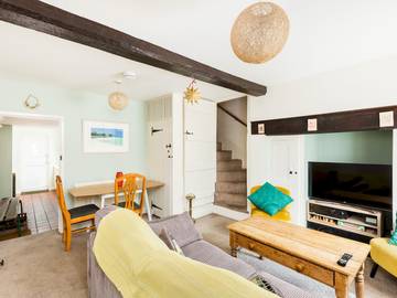 Glamping for 4 People in Warwick, Heart of England, Photo 2