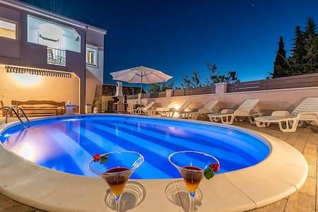 Villa Toni | Adriatic Luxury Villas in Murvica (Poličnik), Poličnik