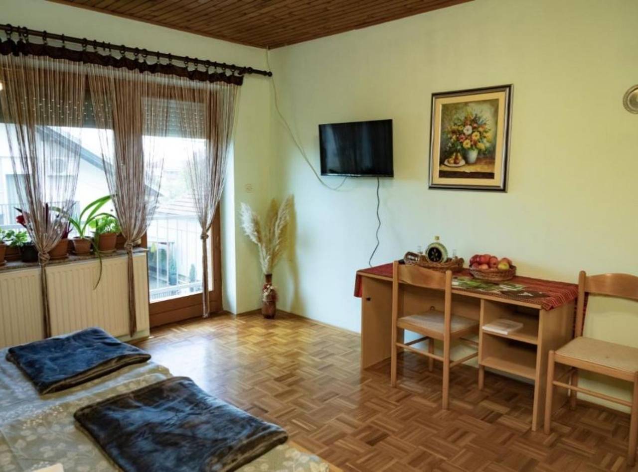 Ferienhaus für 3 Personen mit Balkon in Osijek-Baranja