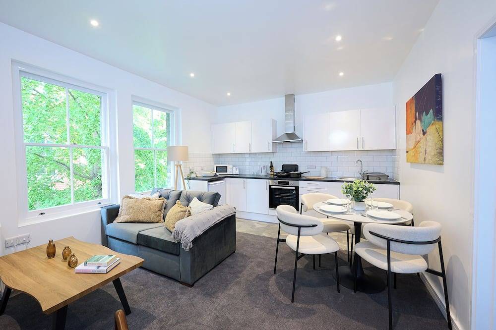 Apartment for 5 People in Bedford, Bedfordshire