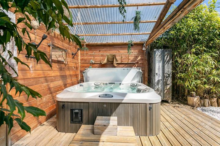 Ferienhaus für 15 Personen, mit Whirlpool und Garten sowie Kinderpool in Côtes-d'Armor