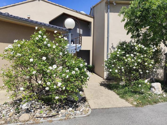 Location de vacances pour 4 personnes, avec jardin à Le Pontet - 2