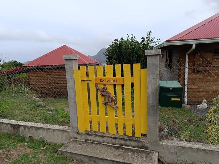 Location de vacances pour 2 personnes, avec jardin et vue à Terre-de-Bas - 3
