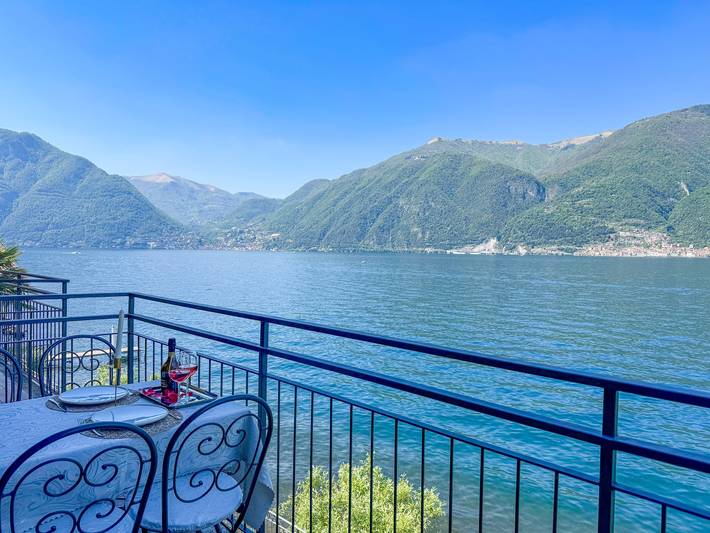 Ferienwohnung für 4 Personen, mit Seeblick und Ausblick sowie Pool und Balkon, mit Haustier am Comer See - 4
