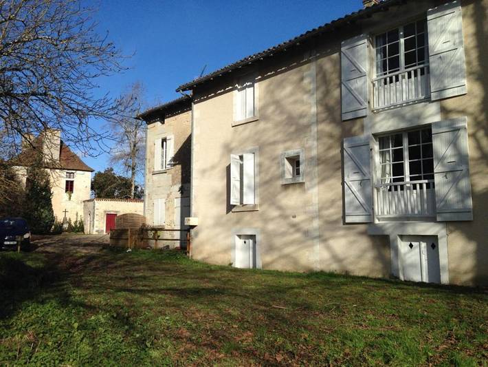 Location de vacances pour 8 personnes, avec terrasse et jardin à Annesse-et-Beaulieu - 4