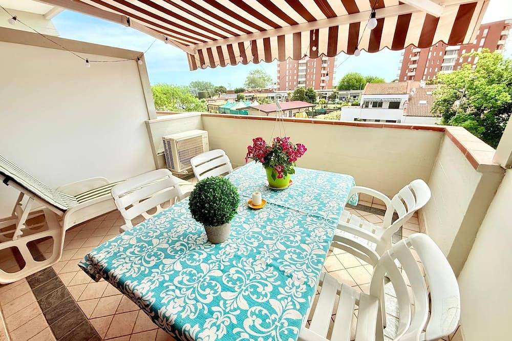 Entire apartment, Halifax in Lido delle Nazioni, Ferrara Province