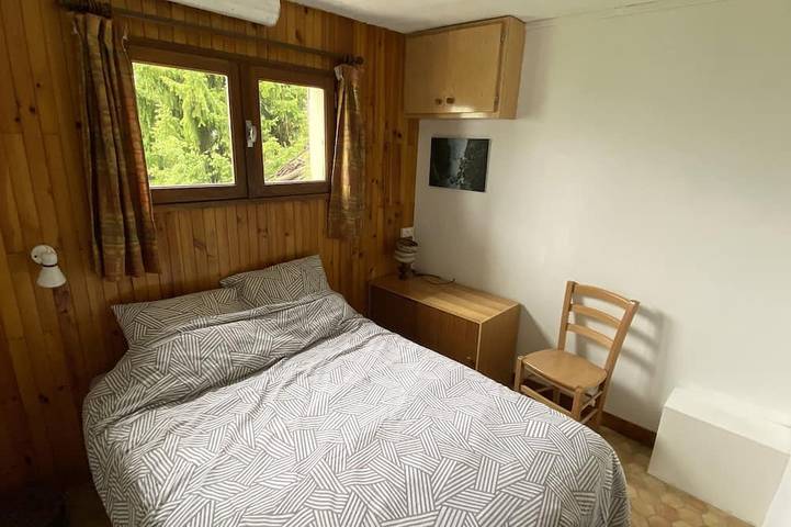 Gîte pour 9 personnes, avec jardin à Saint-Martin-sur-la-Chambre - 3