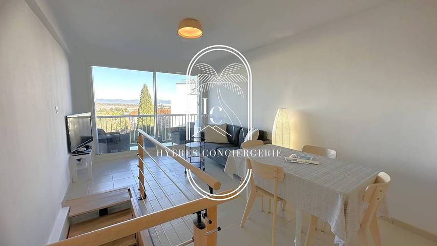 Appartement entier, Duplex-3 Chambres Giens-Wifi-Pk in Hyeres, Parc national de Port-Cros