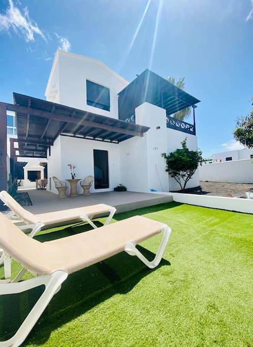 Ferienhaus für 6 Personen, mit Balkon und Terrasse sowie Garten und Ausblick