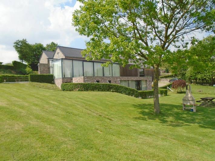 Location de vacances pour 8 personnes, avec vue ainsi que terrasse et jardin à Dalhem - 4