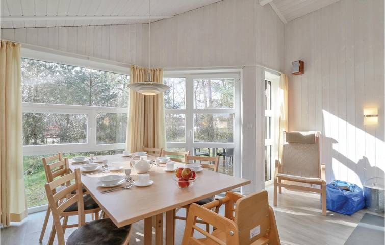 Ferienhaus für 6 Personen, mit Terrasse und Garten sowie Sauna in der Lübeck - 4