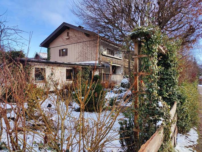 Ferienhaus für 6 Personen, mit Ausblick und Garten am Schliersee