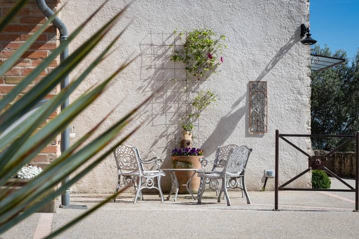 Gîte pour 6 personnes, avec Terrasse ainsi que Jardin et Piscine dans le Tarn - 2