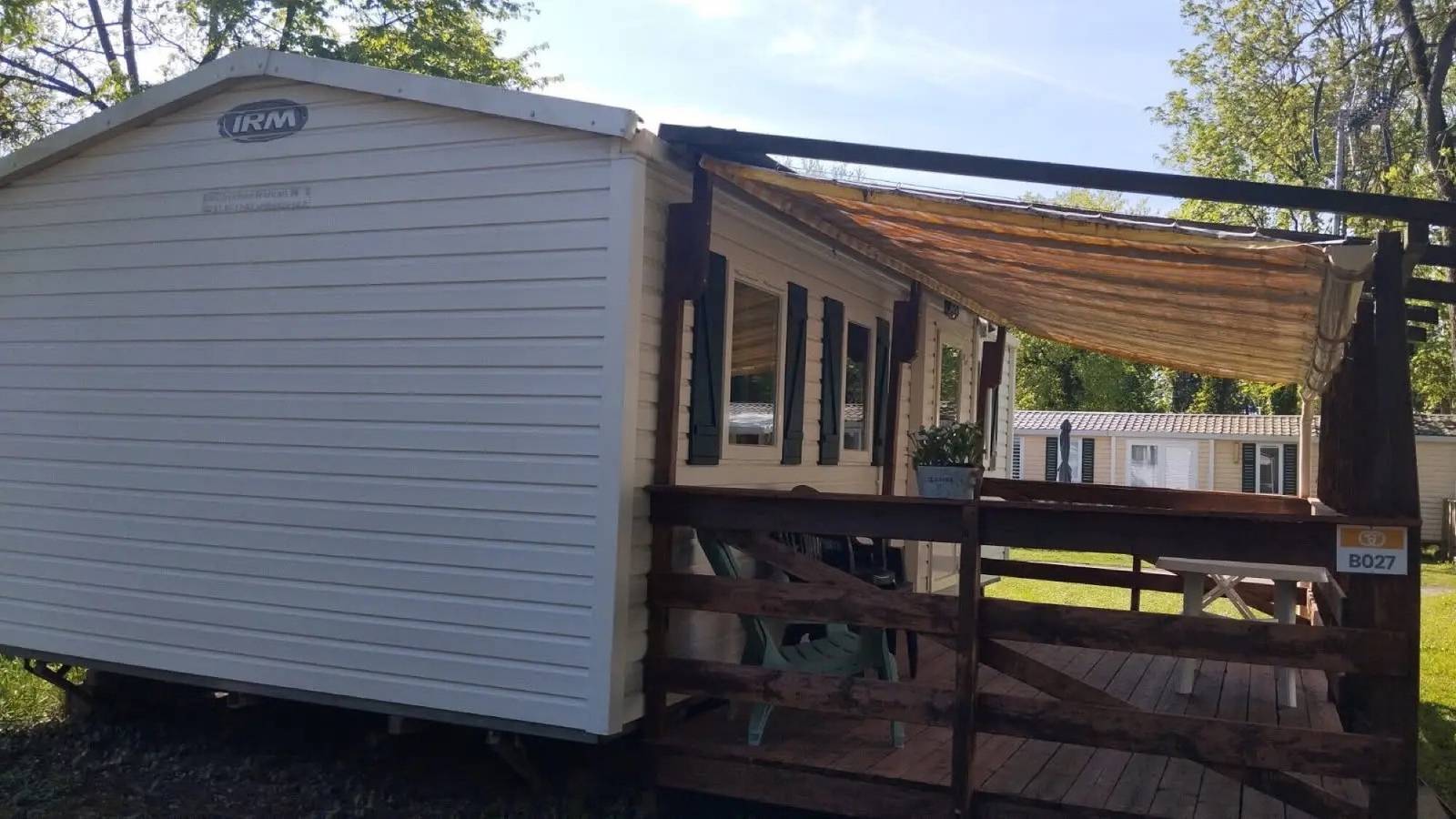 Casa mobile 'Mobihome B023 vicino a Europapark' con terrazza privata e giardino comune in Boofzheim, Regione di Sélestat-Erstein