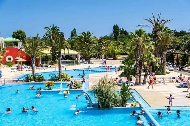 Camping pour 6 personnes à Le Barcarès