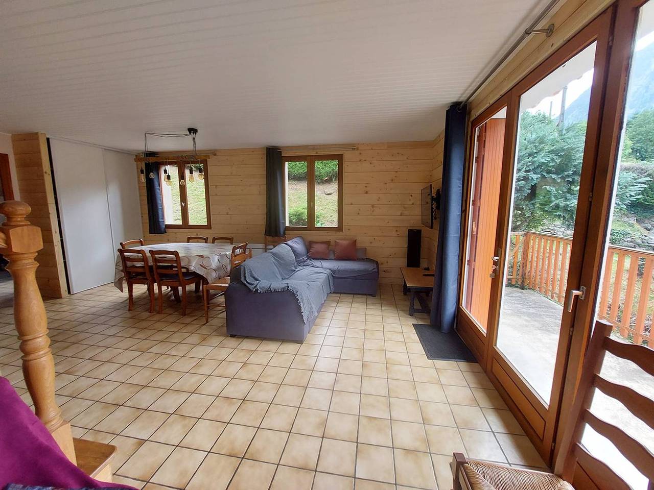 Maison spacieuse à Cauterets : 4 chambres, garage, sans animaux in Cauterets, Parc national des Pyrénées