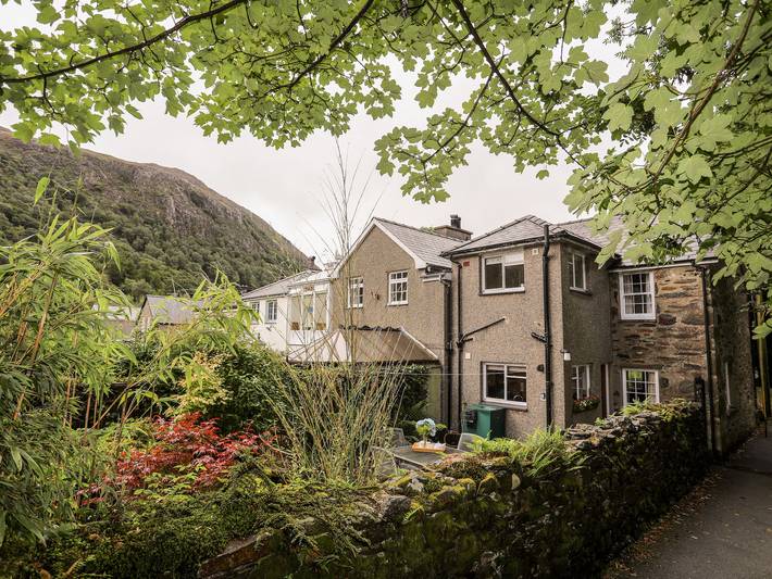 Cottage for 4 people, with Garden in Beddgelert