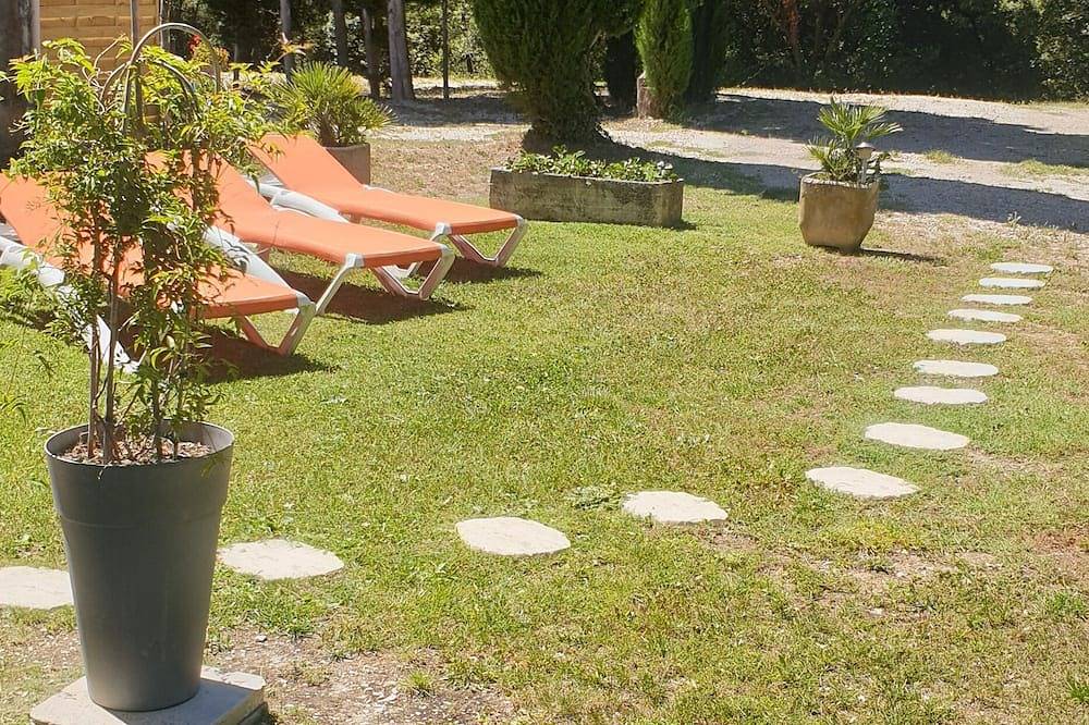 Location gite \"la Cagnone\" à Bédoin au pied du Mont Ventoux avec jardin privé in Bédoin, Parc naturel régional du Mont-Ventoux