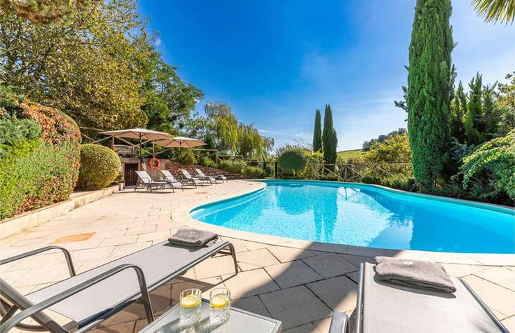 Villa pour 6 personnes, avec Terrasse ainsi que Piscine et Vue