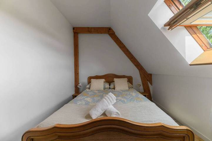 Location de vacances pour 5 personnes, avec balcon et jardin à Abrest - 4