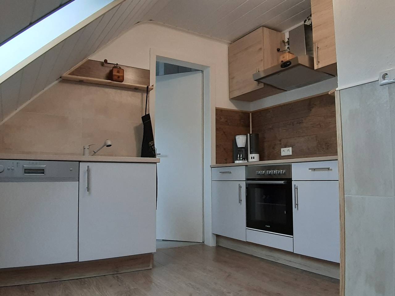 Cały apartament, Holiday Apartment Ruhrort, 70 sqm with Private Terrace, Garden and Wi-Fi in Brilon, Powiat Hochsauerland