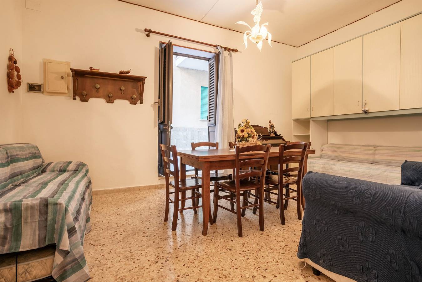 Apartamento entero, Apartamento 'Una Porta A Mare' con Wi-Fi y Aire Acondicionado in Palermo, Provincia de Palermo