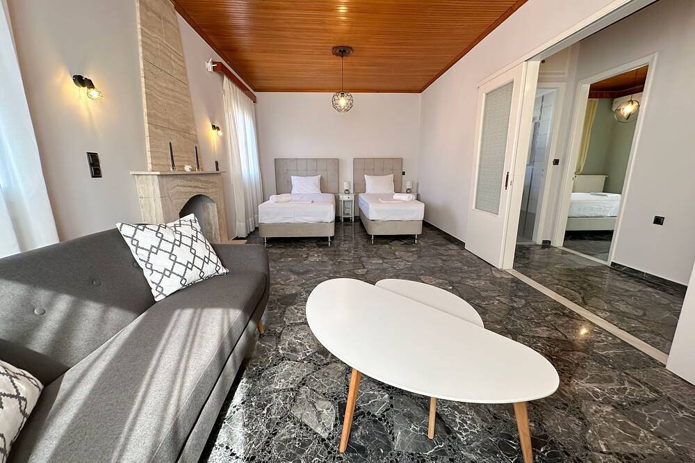 Ganze Wohnung, Magdalini House - Genießen Sie Ihren Urlaub in einem unabhängigen Haus, nicht nur in einem Zimmer in Kynouria