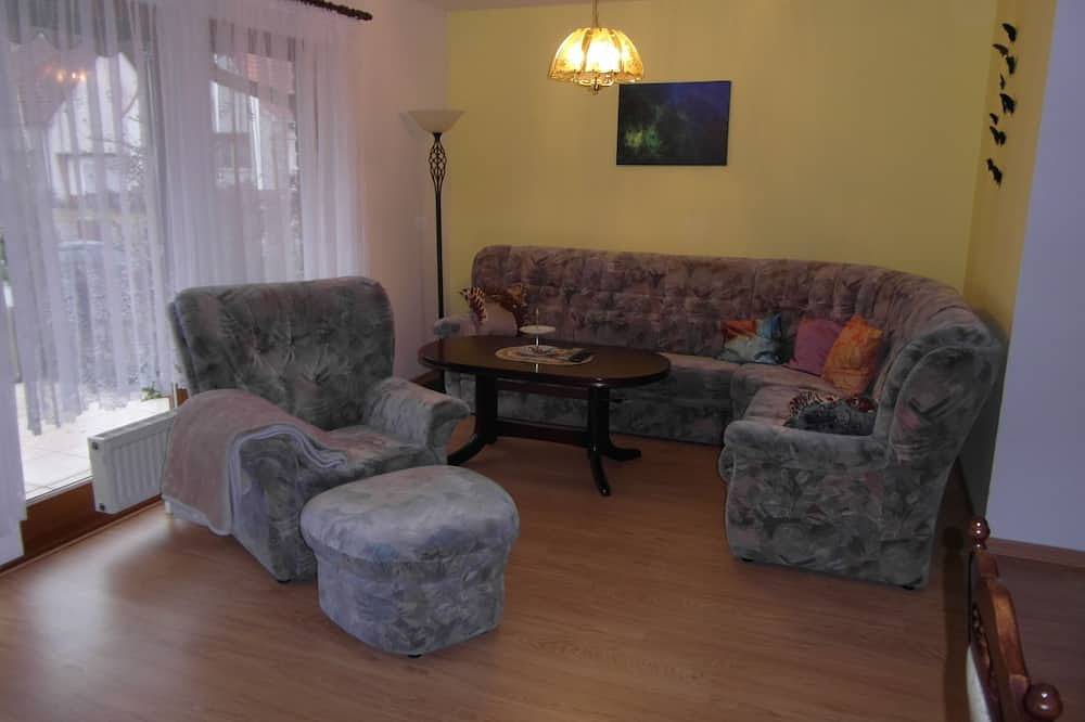 Ganze Wohnung, Gemütliche, ruhige Ferienwohnung mit viel Platz im schönen Havelland in Rathenow, Westhavelland