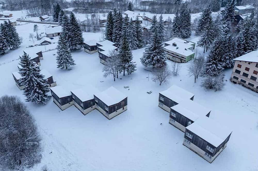 Appartement entier, 300m du centre station, piscine, parking, casier à ski, 32m², Lélex in Lélex, Parc naturel régional du Haut-Jura