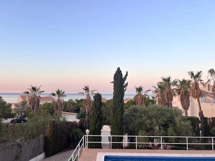 Casa de vacaciones para 10 personas, con Balcón y Terraza además de Jardín y Piscina en Isla Plana