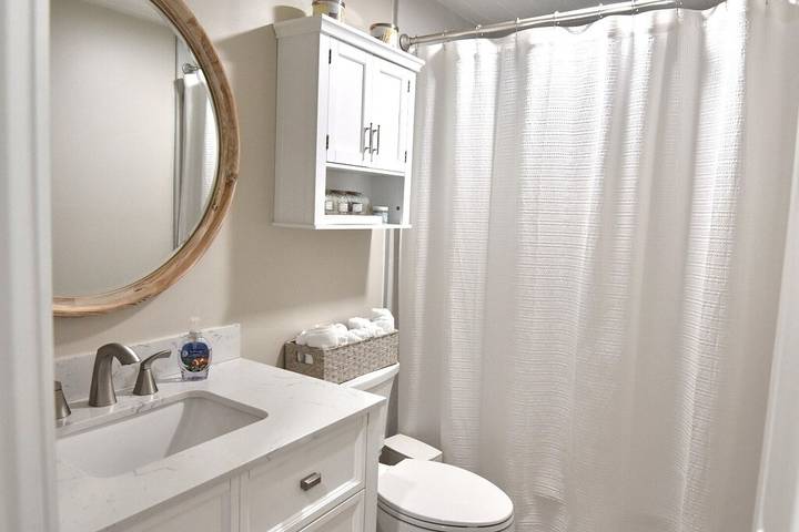 Vacation rental for 5 people, with balcony and hot tub as well as pool in Islamorada