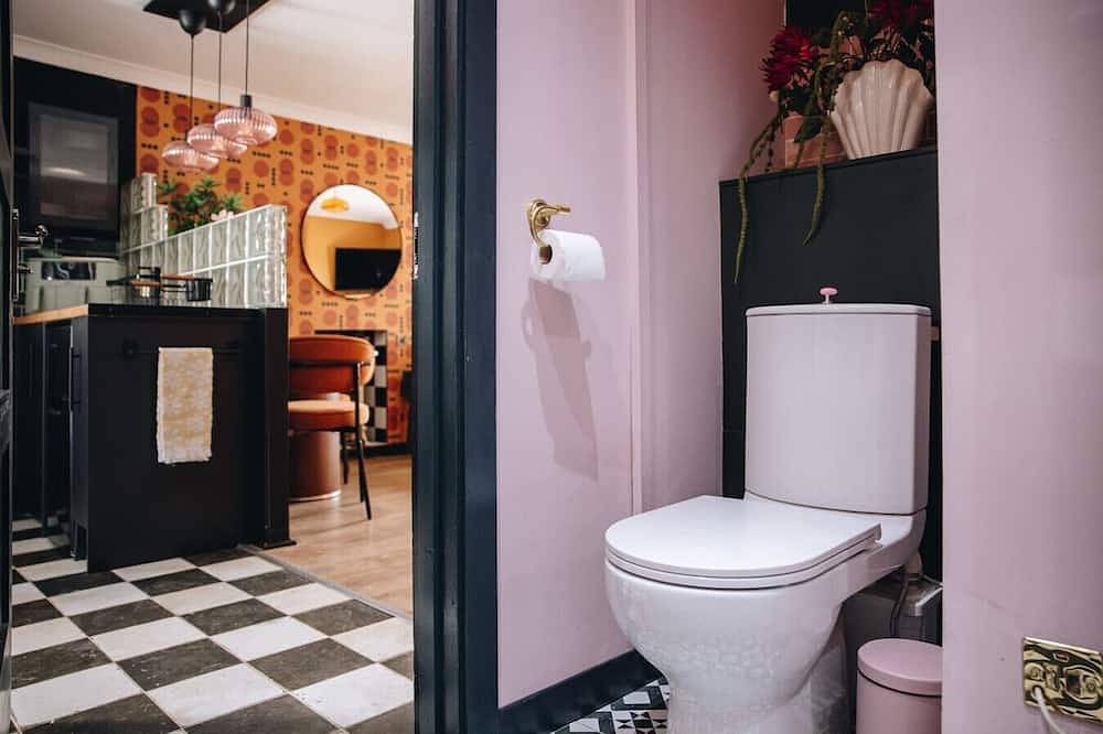 Entire apartment, Guest Studio for 2 I Private I Self Contained I Near Cardiff in Penarth, Cardiff