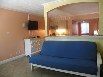 Apartment for 4 Guests in Clearwater Beach Island, Clearwater, Picture 4