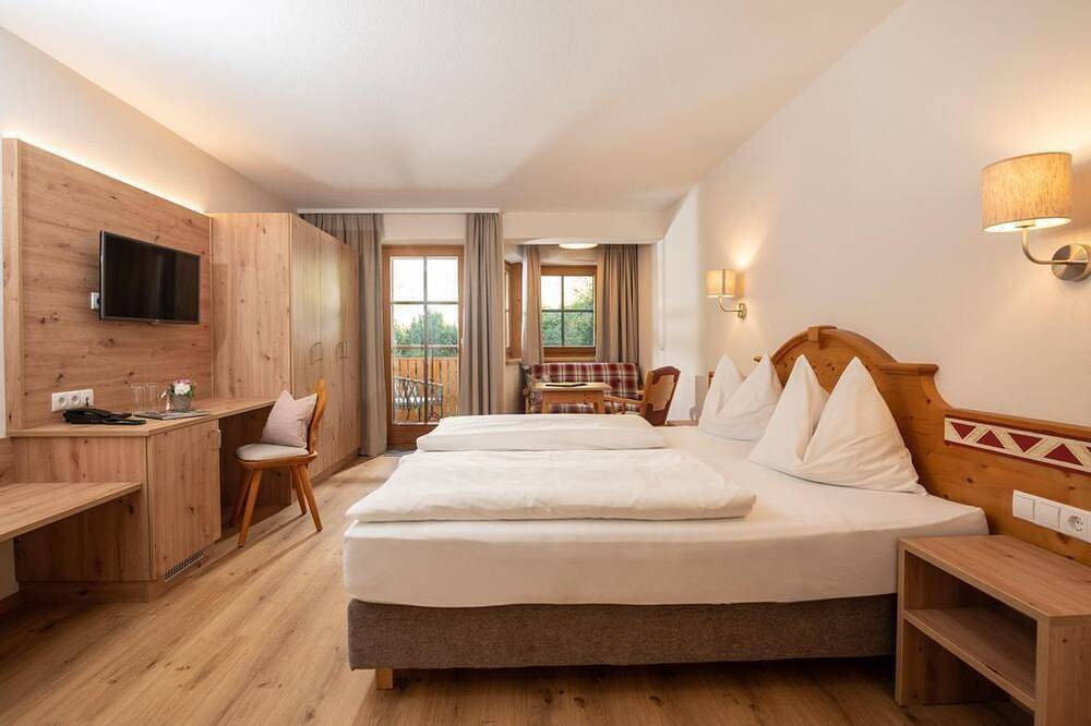 Doppelzimmer Standard - Hotel am Sonnenhügel in Filzmoos, Tennengau