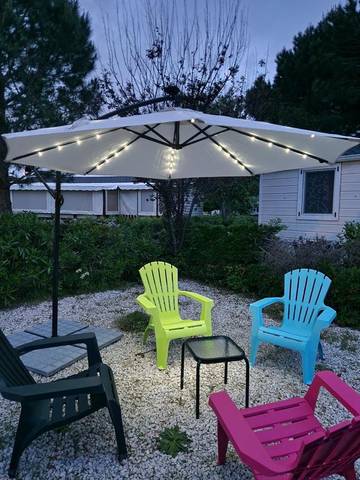 Camping pour 8 personnes, avec piscine ainsi que jacuzzi et jardin, animaux acceptés à Lattes