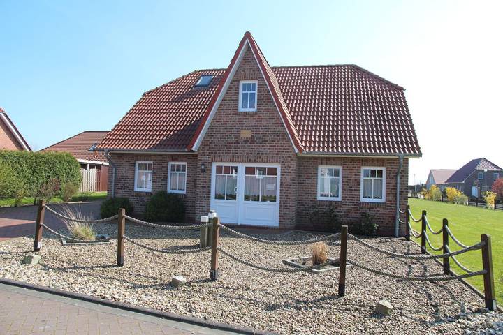 Ferienhaus für 8 Personen, mit Terrasse und Garten sowie Sauna