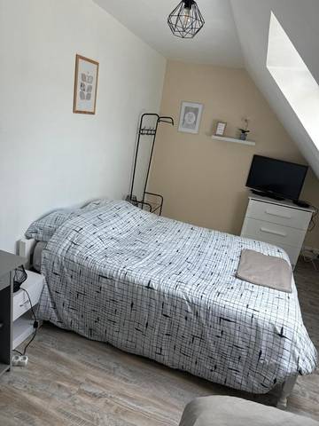 Gîte pour 4 personnes, avec vue ainsi que jardin et terrasse dans Glos