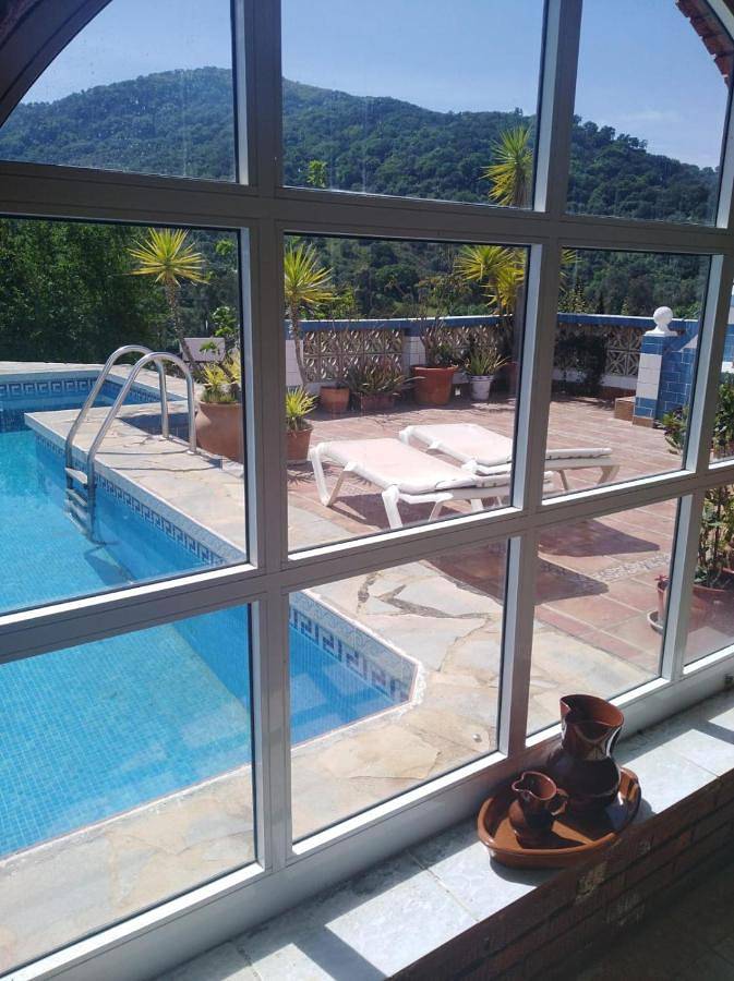 Apartamento de vacaciones para 5 personas, con vistas además de piscina y jardín, Se admiten mascotas en Parque natural de Los Alcornocales - 4