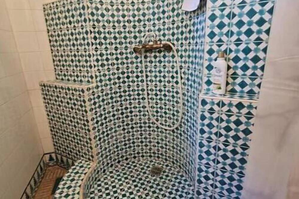 Superbe Chambre Tout Confort in Béziers, Côte d'Améthyste