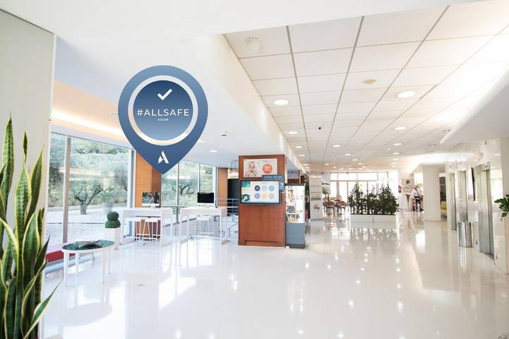 Hotel para 2 personas, con jardín además de piscina y vistas - 1